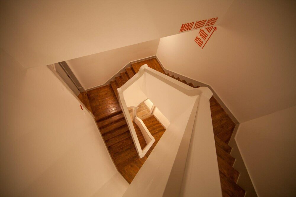 Фото Inn Possible Lisbon Hostel