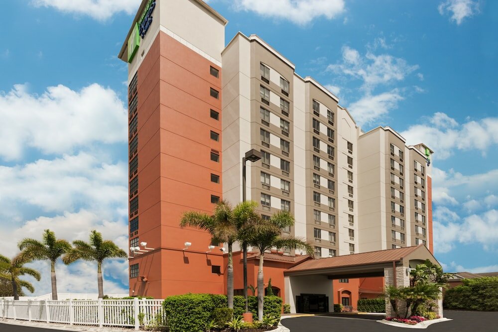 Фото Holiday Inn Express & Suites Nearest Universal Orlando, an Ihg Hotel