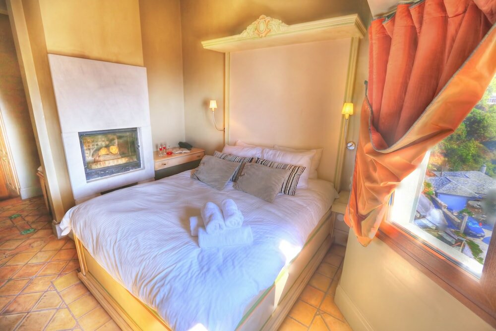 Фото Archontika Karamarlis