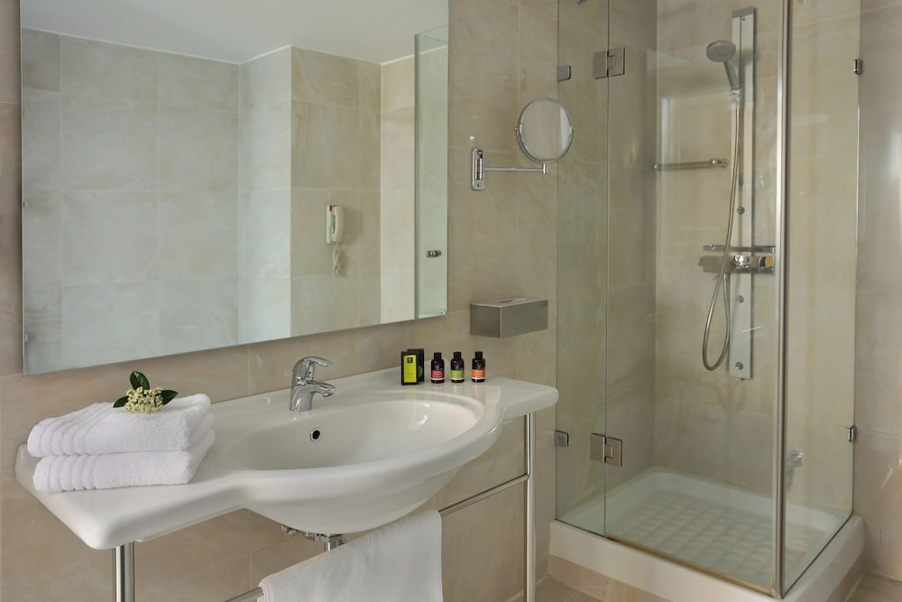 Фото Chloe Hotel