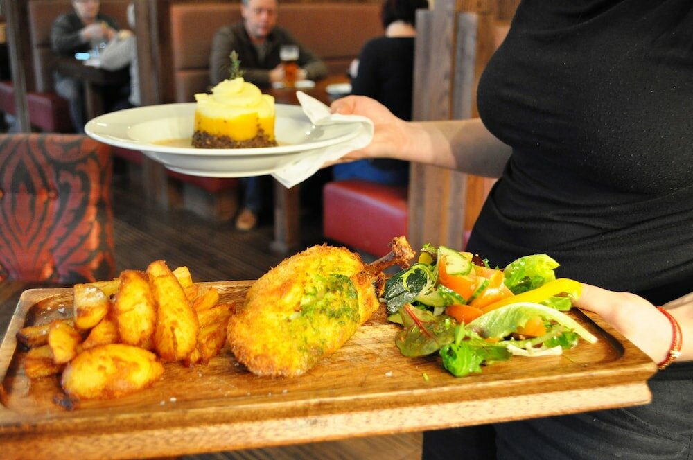 Фото The Old Mill Inn