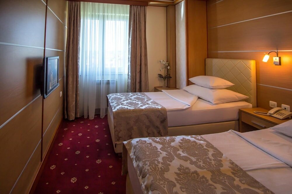 Фото Cezar Hotel