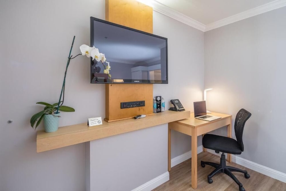 Фото The Millwood - A Boutique Hotel