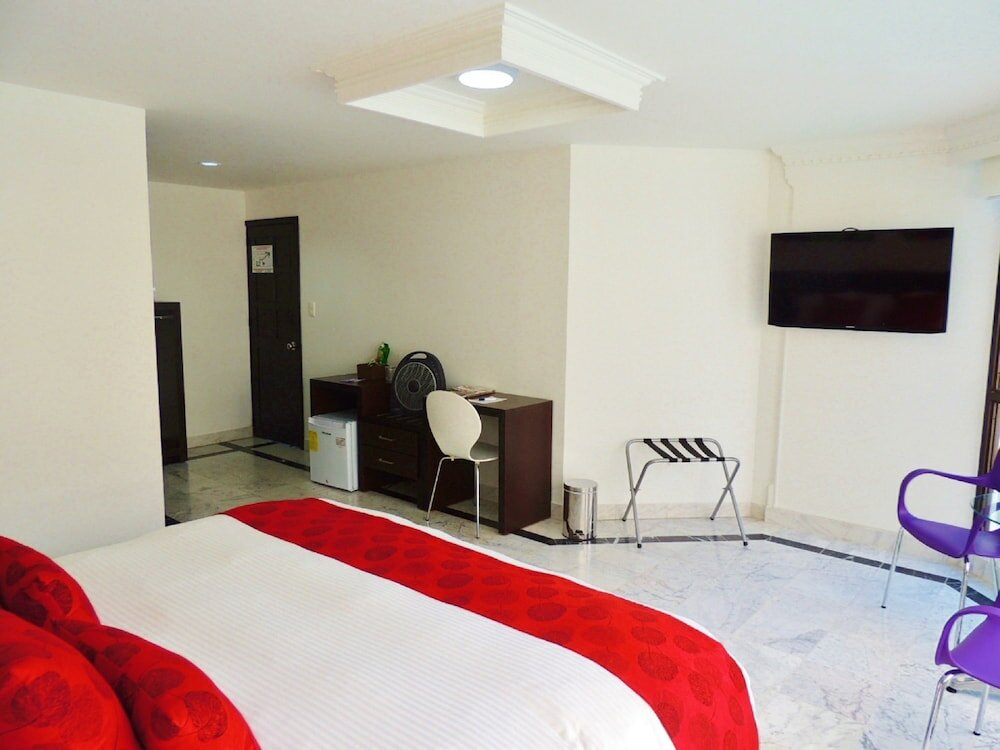 Фото Montes de la Castellana Hotel Boutique