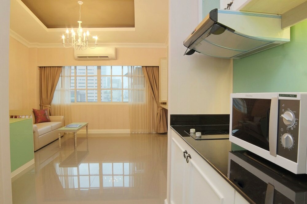 Фото The Raya Surawong Bangkok