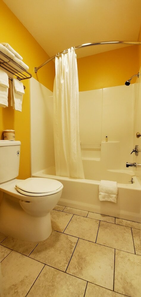 Фото Olympic View Inn