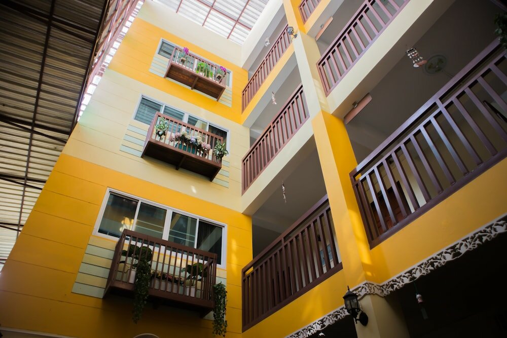 Фото Samsen sam Place