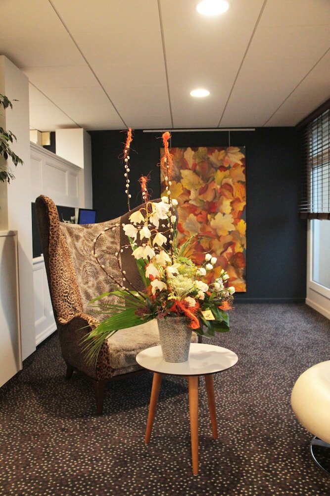 Фото Hostellerie Saint Vincent Beauvais Aéroport