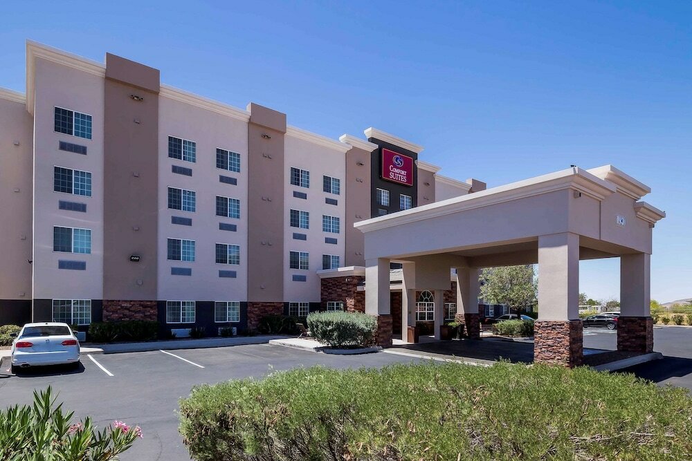 Фото Comfort Suites El Paso Airport