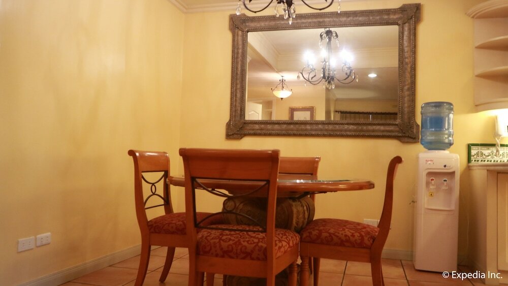 Фото Sophia Suites Residence Hotel