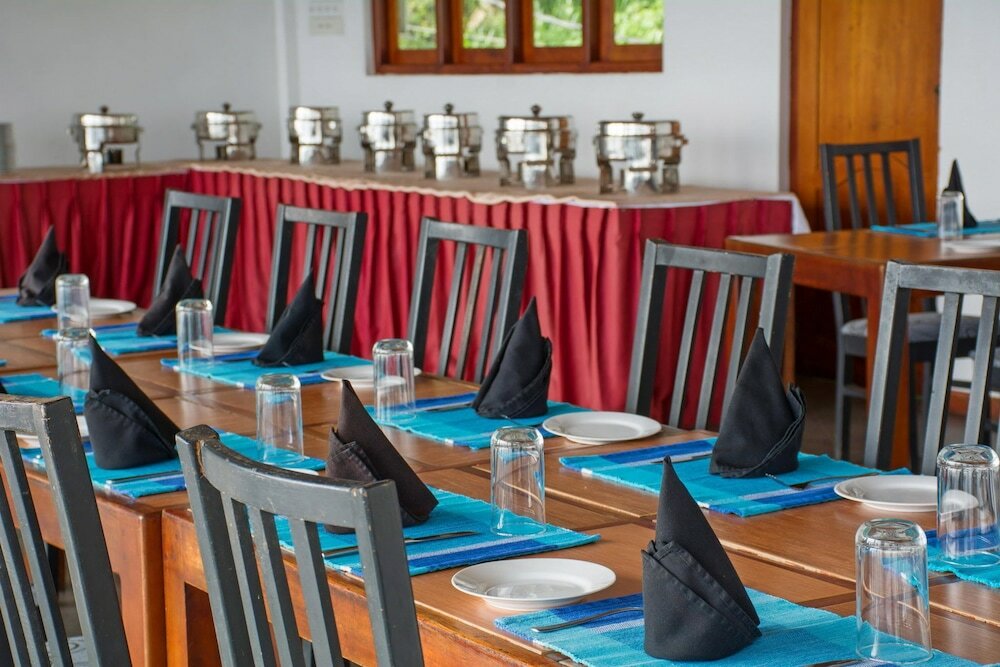 Фото Ceyloni Panorama Resort