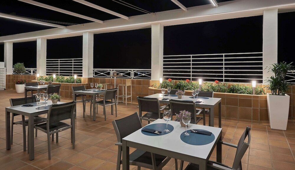 Фото Nh Valencia Center