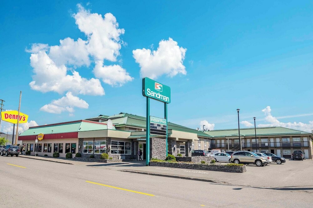 Фото Sandman Hotel & Suites Prince George