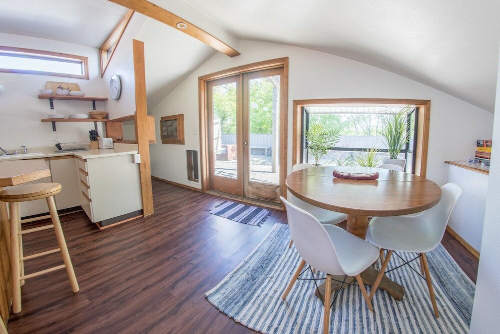 Фото Monarch Motel