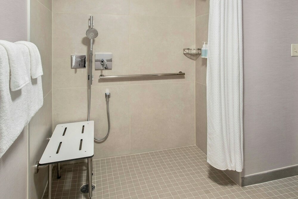 Фото Courtyard by Marriott Downtown Boise