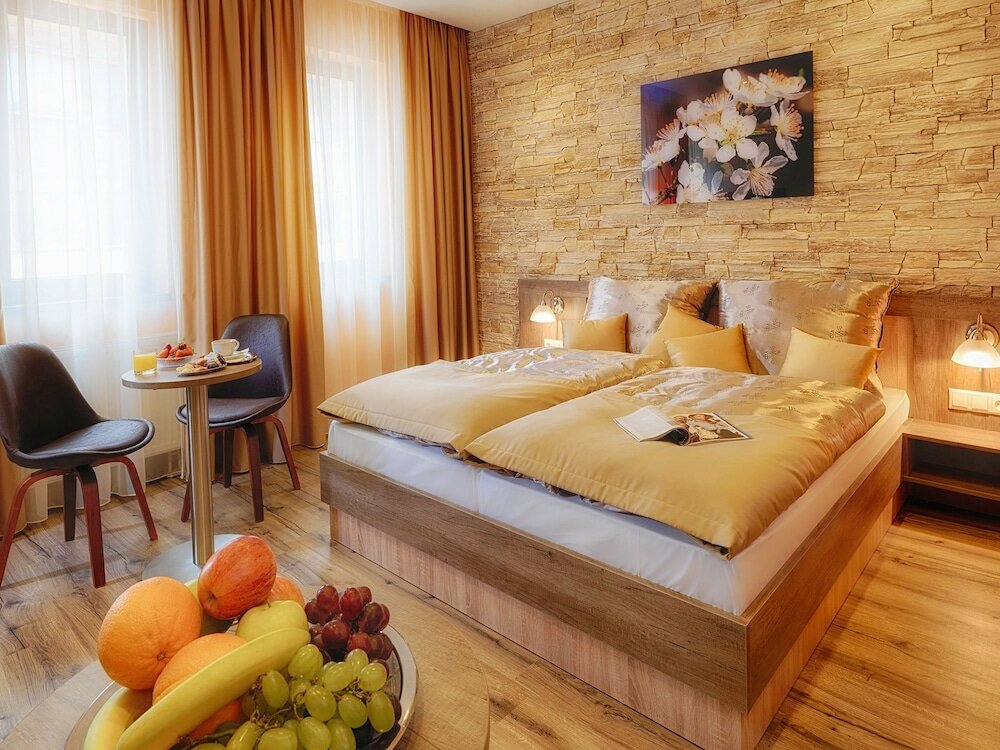 Фото Hotel Viktor