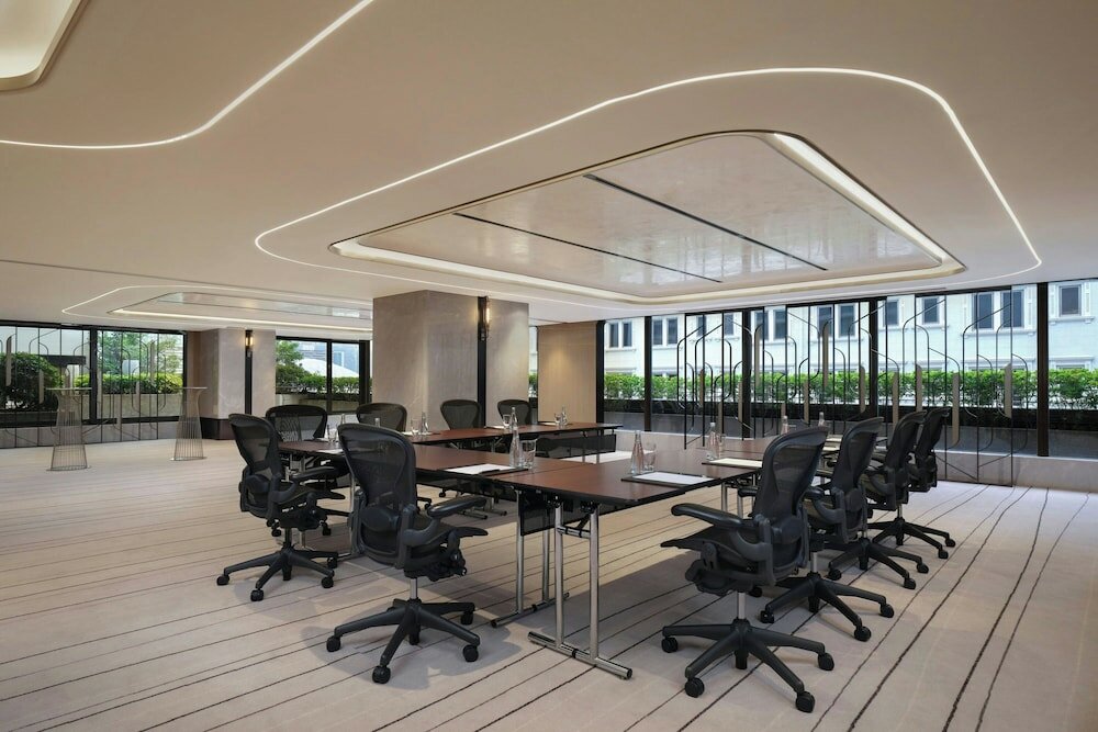 Фото Sheraton Hong Kong Hotel & Towers