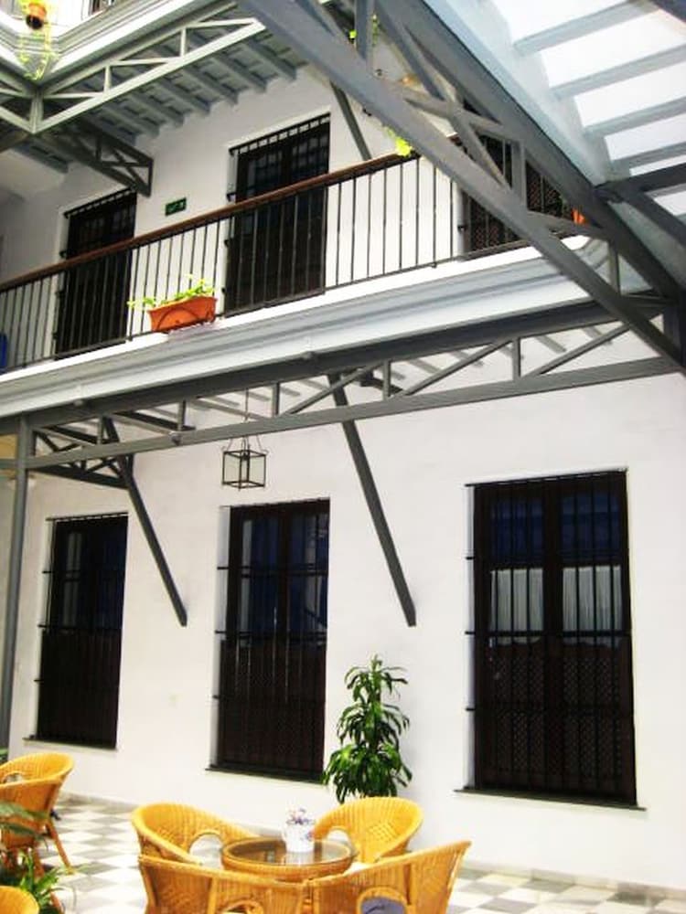 Фото Apartamentos Larga 70