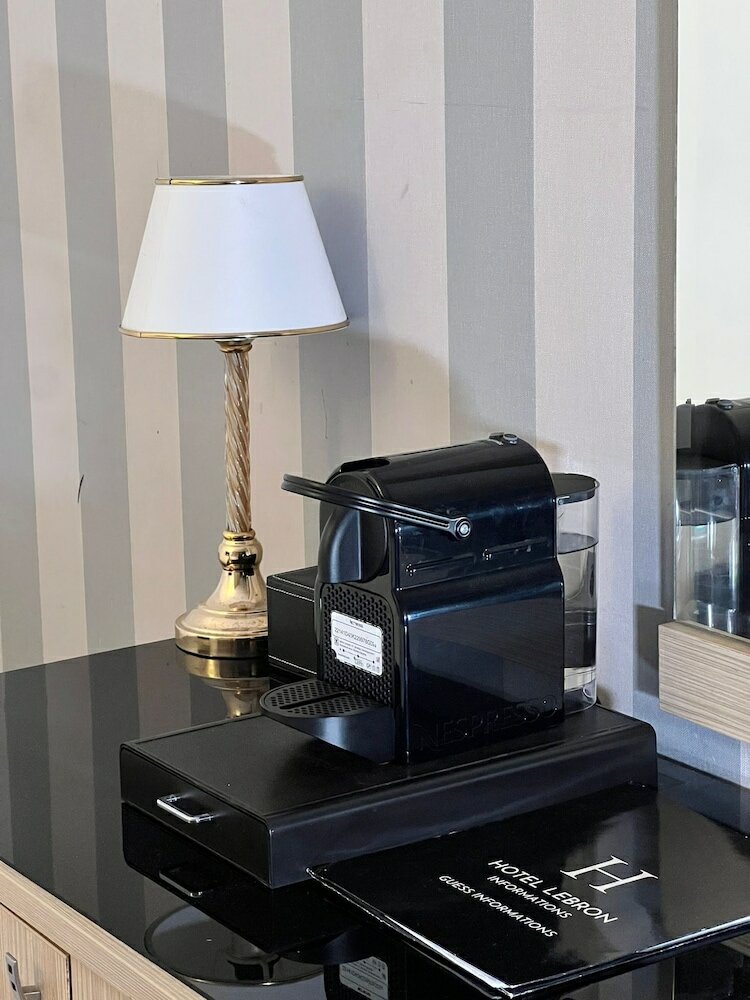 Фото Hôtel Lebron