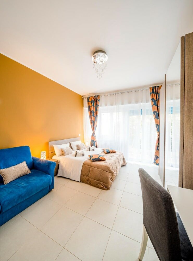 Фото Guest House Mr Brown