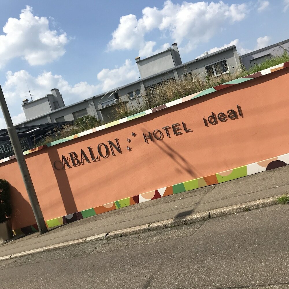 Фото Abalon Hotel Ideal