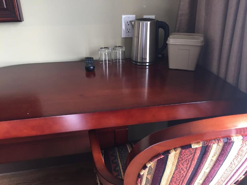 Фото Queens Hotel