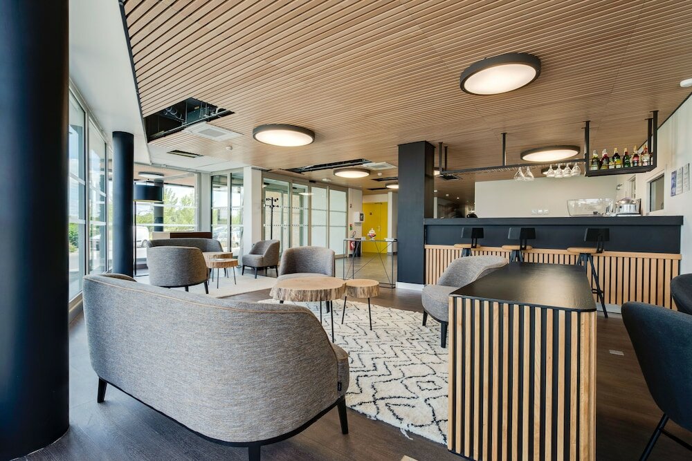 Фото All Suites Appart Hotel Massy Palaiseau