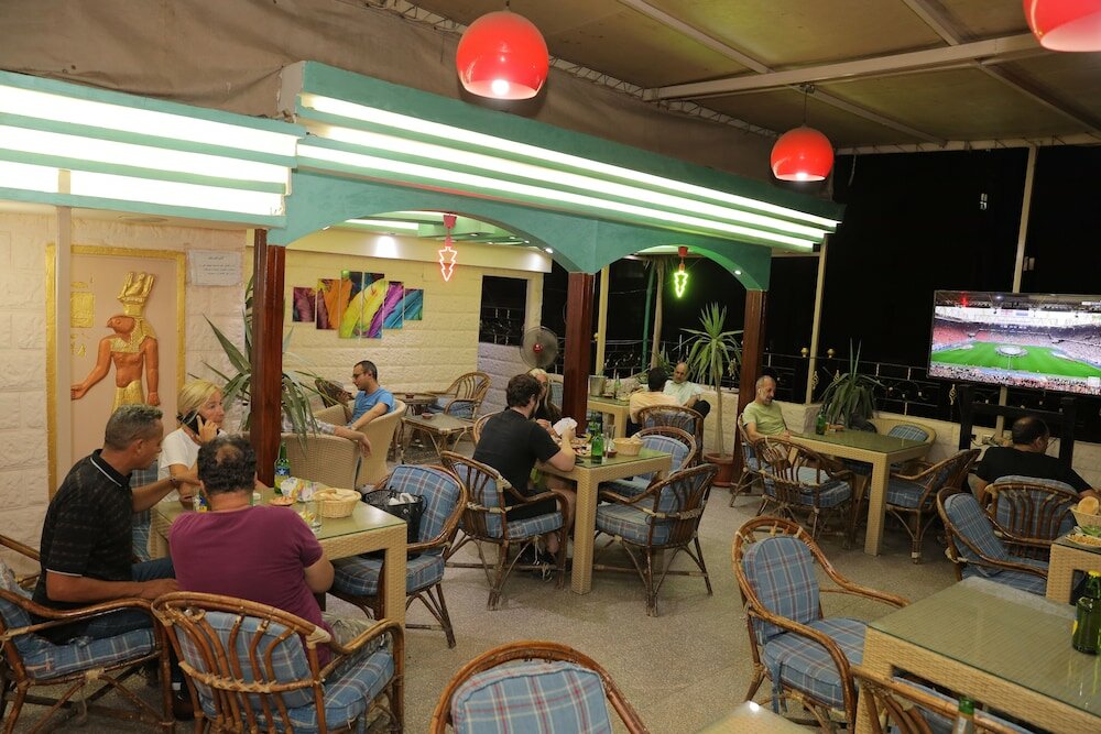 Фото Happy City Hotel