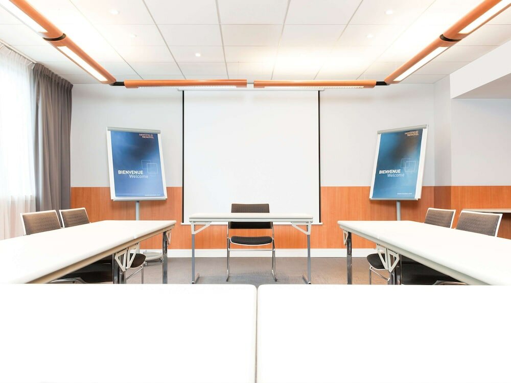 Фото Novotel Leuven Centrum