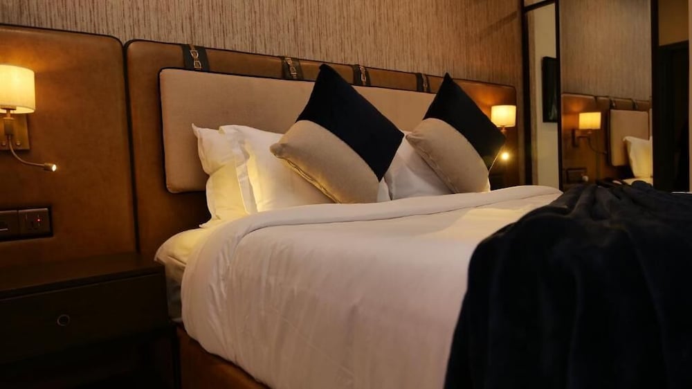 Фото Ambiance Boutique Art Hotel Karachi