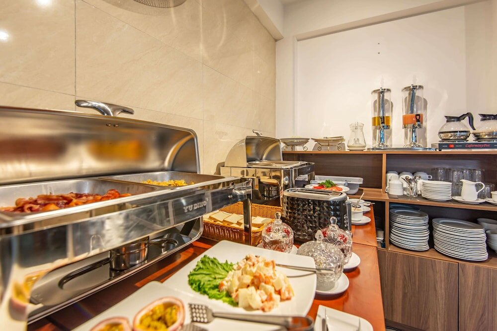 Фото Golden Sun Villa Hotel