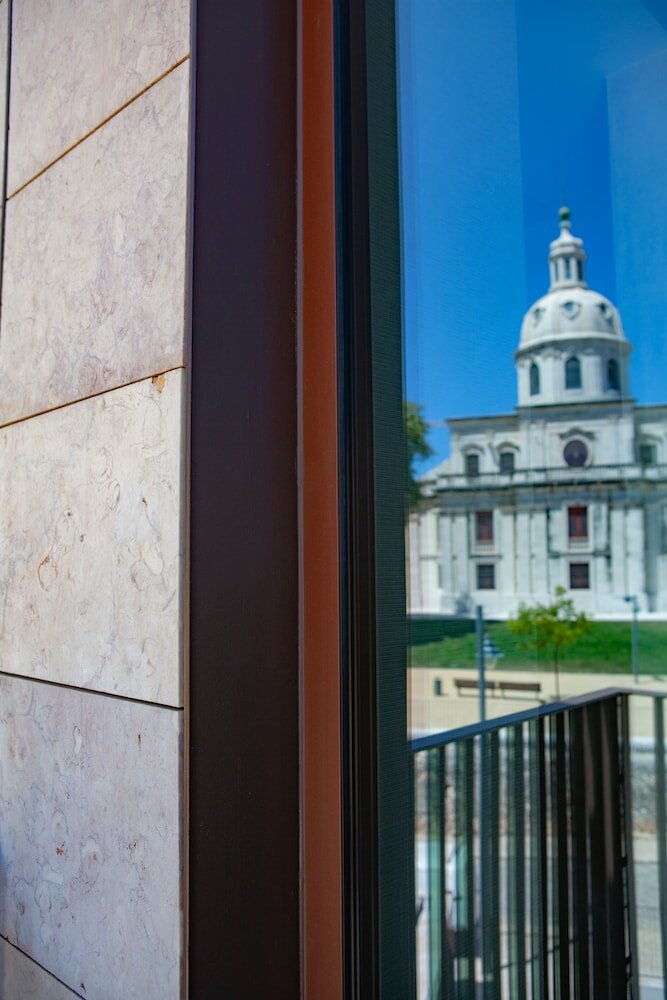 Фото Wine & Books Lisboa Hotel