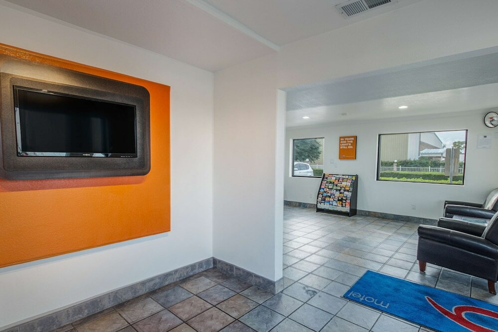 Фото Motel 6 Lancaster, Tx - DeSoto - Lancaster
