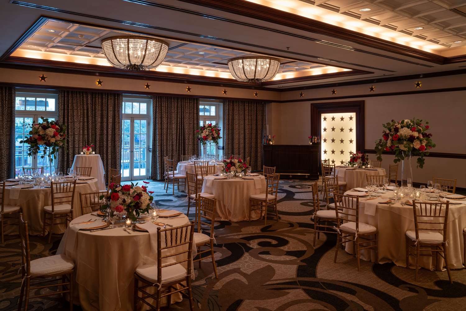 Фото The Stephen F Austin Royal Sonesta Hotel