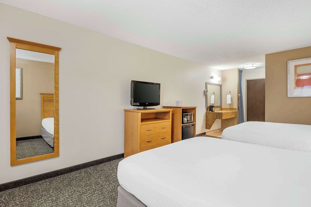 Фото Best Western Aladdin Inn