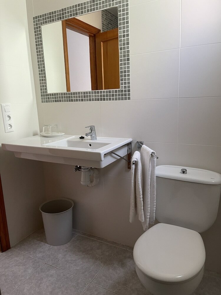 Фото Hostal Can Gallu