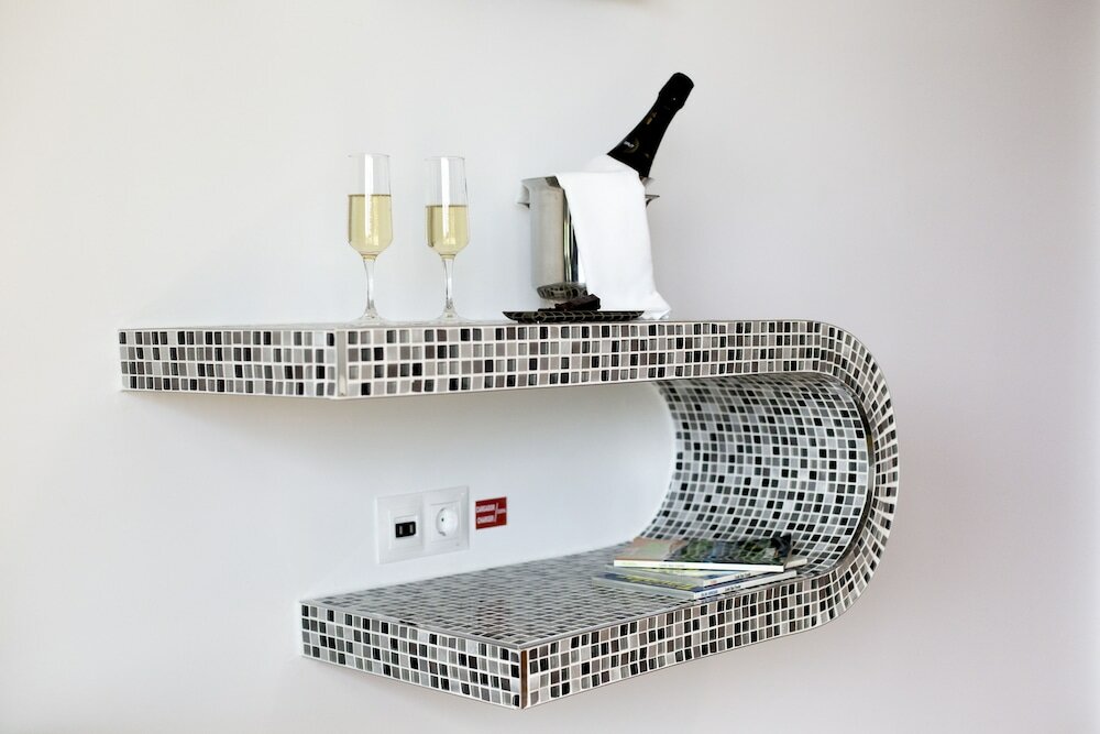 Фото Hostal Alhambra