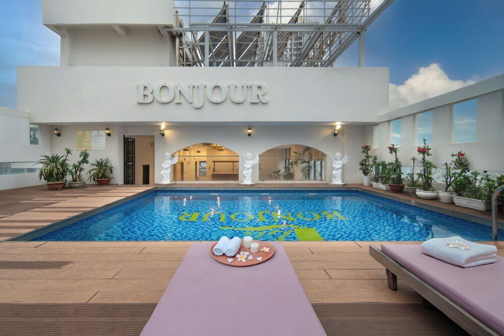 Фото Bonjour Nha Trang Hotel