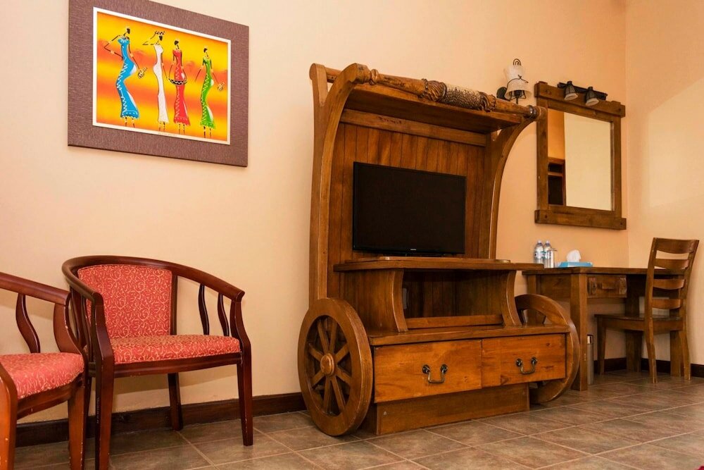 Фото Mountains of the Moon Hotel