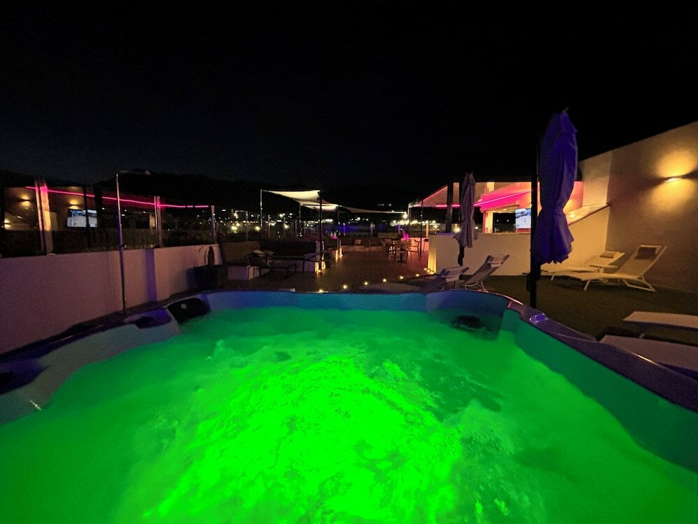 Фото Daos Suites Terrace Marbella