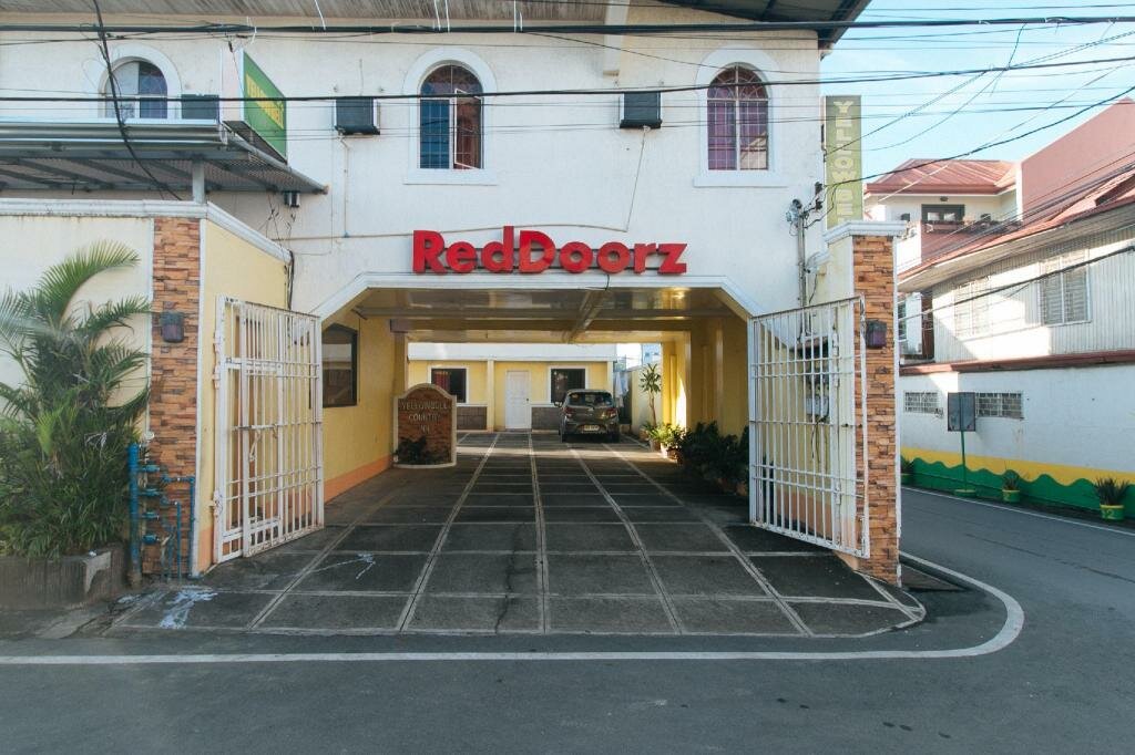 Hotel RedDoorz near SM Batangas City, Batangas City, photo