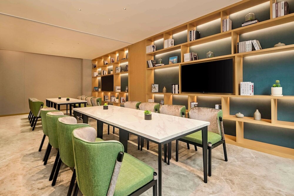 Фото Hilton Garden Inn Zhuhai Jinan University