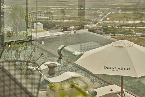 Гостиница December Hotel в Нячанге