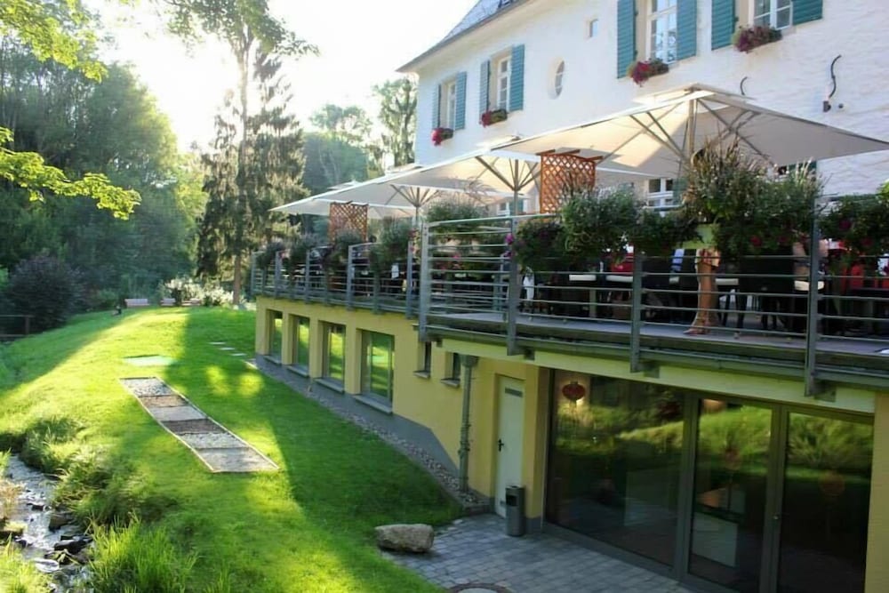 Фото Hotel Gut Landscheid