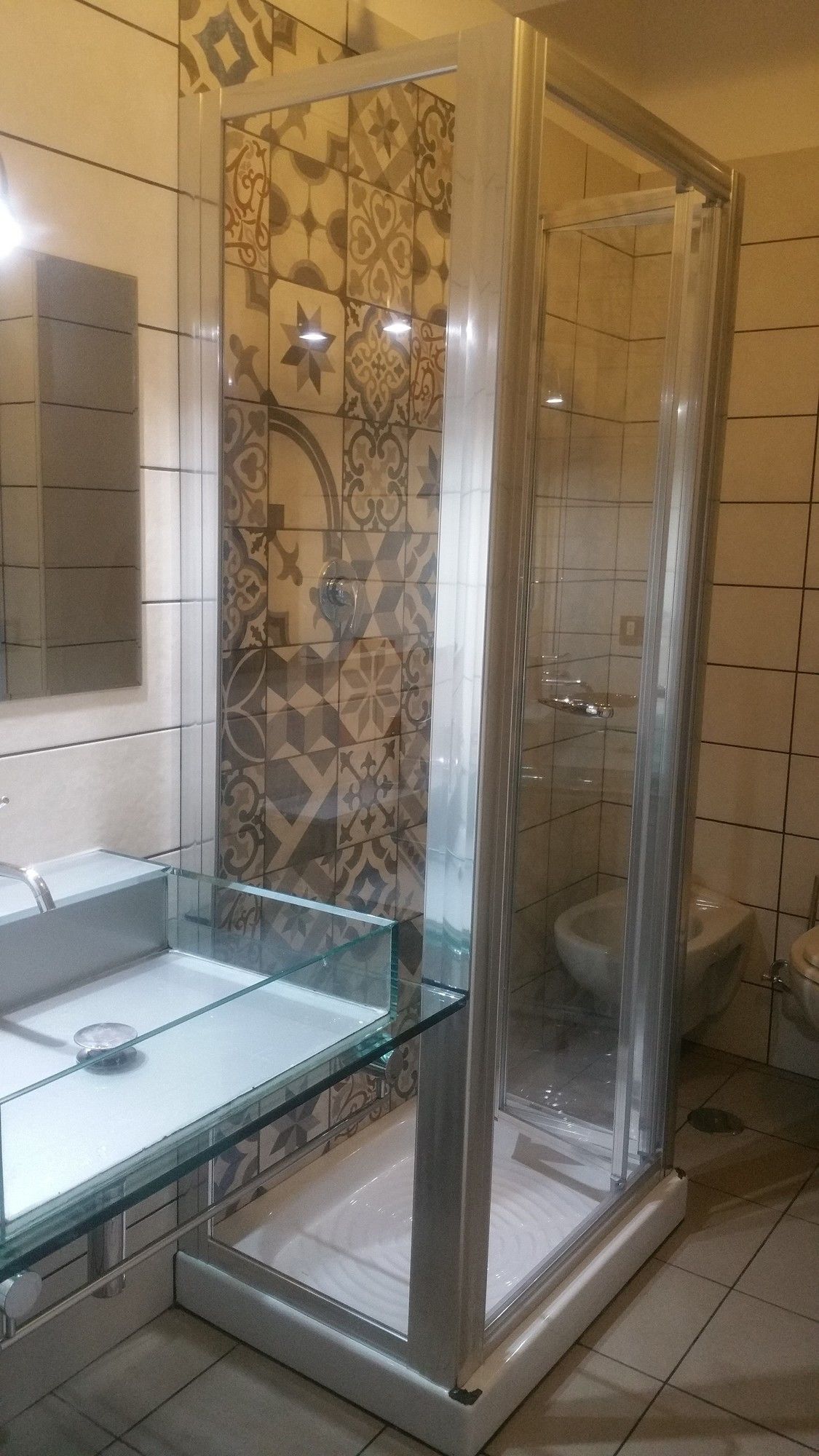 Фото White Vatican