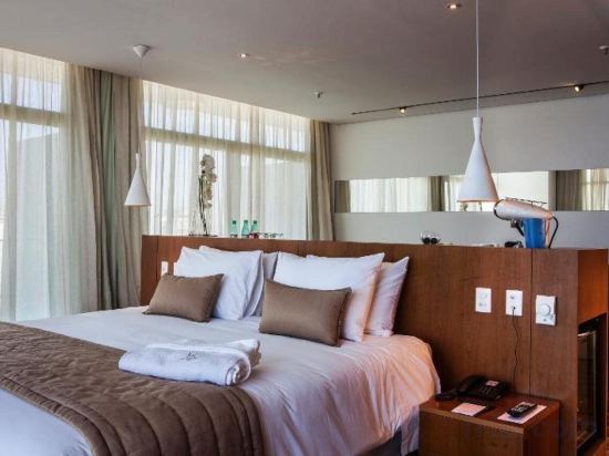 Фото H Niteroi Hotel