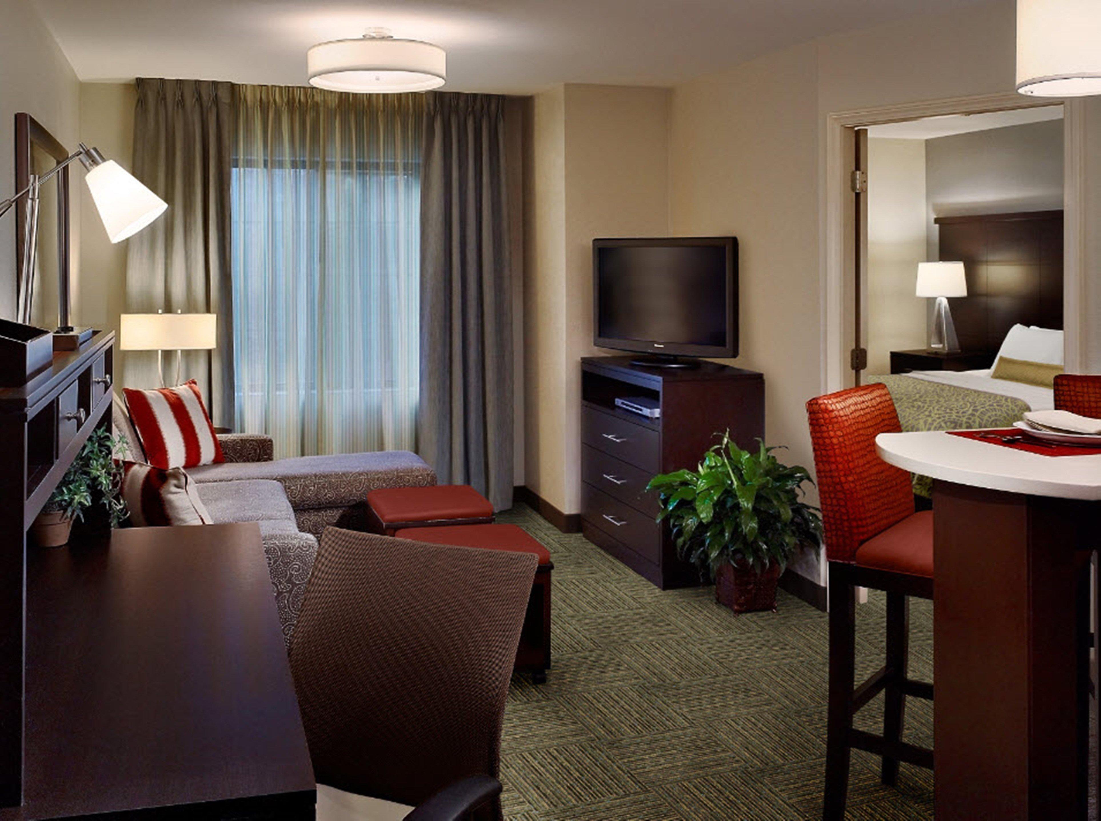 Фото Staybridge Suites Dearborn Mi, an Ihg Hotel