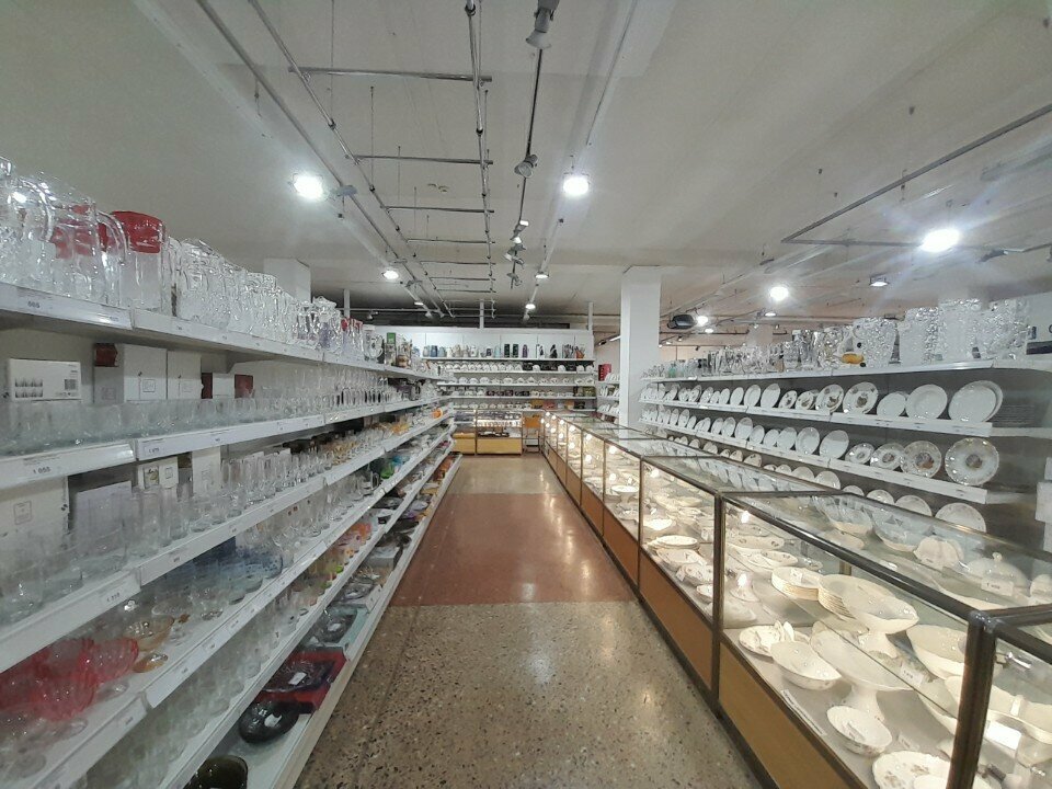 Tableware shop ЦУМ, отдел посуды и хрусталя, Smolensk, photo