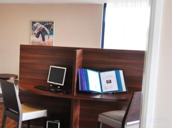 Фото Holiday Inn Express London-Royal Docks, Docklands, an Ihg Hotel