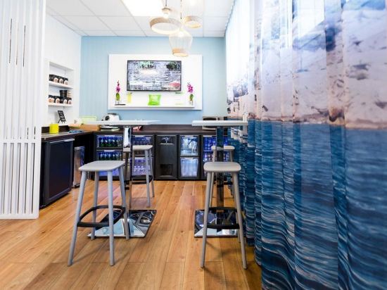 Фото ibis Styles Marseille Centre Prado Place Castellane